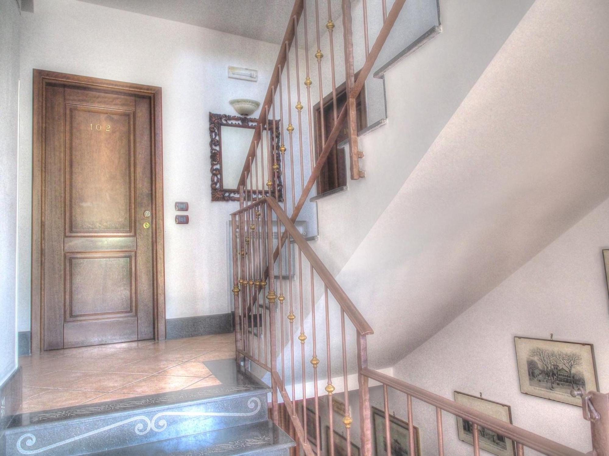 Villa Donna Fausta อาเจโรลา ภายนอก รูปภาพ