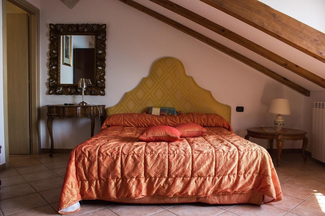 Villa Donna Fausta อาเจโรลา ภายนอก รูปภาพ